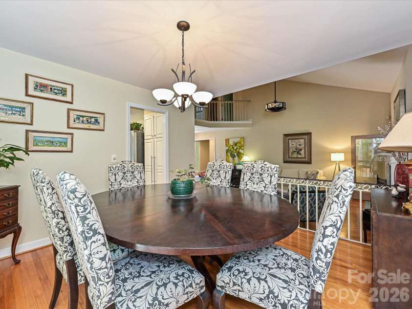 5203 Rustlewood Lane, Charlotte, NC 28226.  MLS# CAR4390578, YatesRealty ID 28877. Dining room
