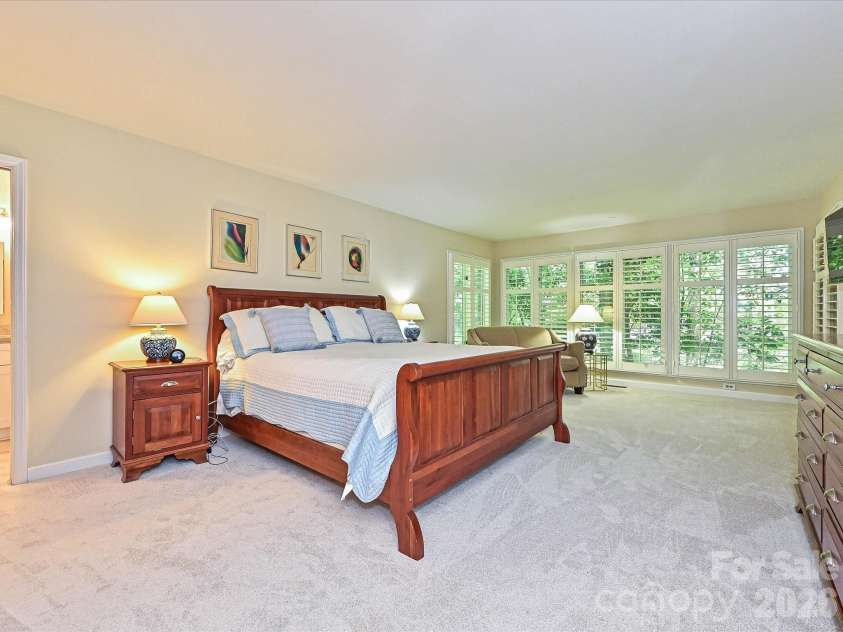 5203 Rustlewood Lane, Charlotte, NC 28226.  MLS# CAR4390578, YatesRealty ID 28877. Primary bedroom