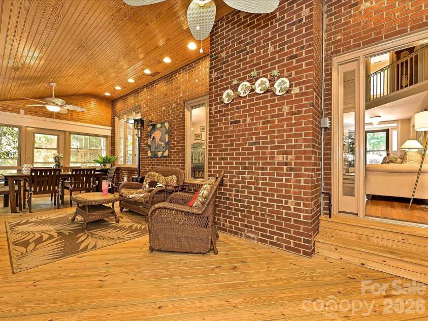 5203 Rustlewood Lane, Charlotte, NC 28226.  MLS# CAR4390578, YatesRealty ID 28877. Three season room