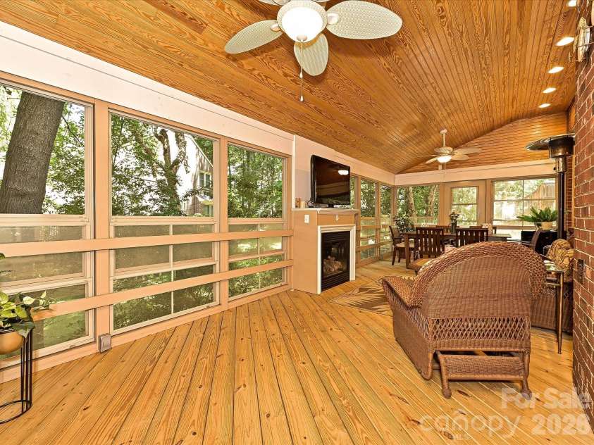 5203 Rustlewood Lane, Charlotte, NC 28226.  MLS# CAR4390578, YatesRealty ID 28877. Three season room