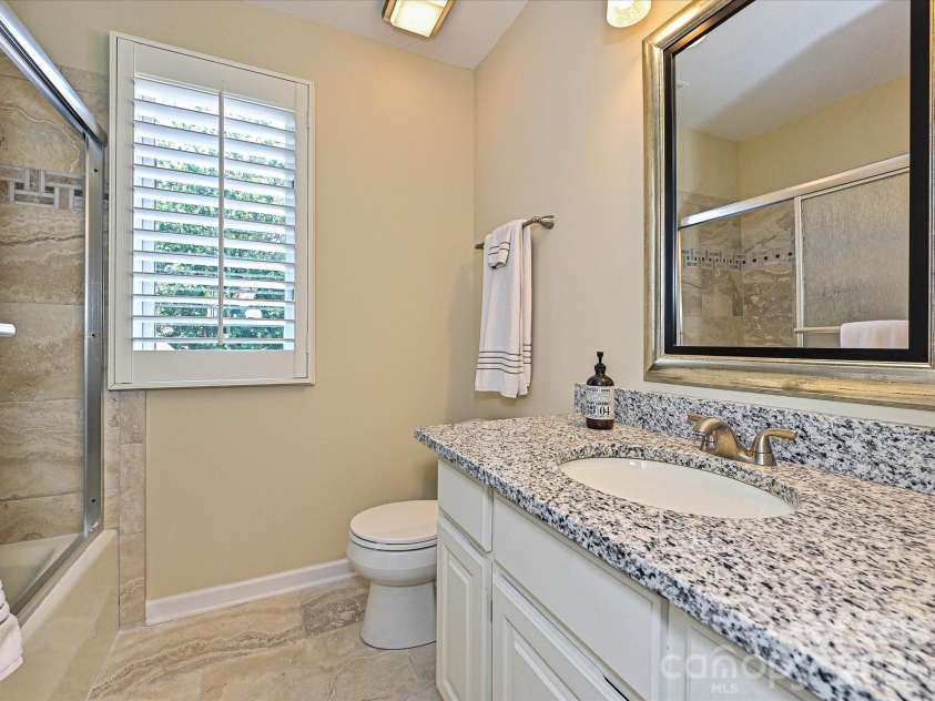 5203 Rustlewood Lane, Charlotte, NC 28226.  MLS# CAR4390578, YatesRealty ID 28877. Upstairs full bath