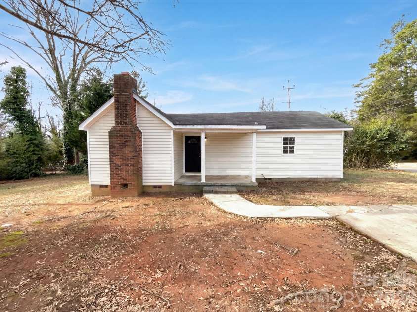 1903 Winget Street, Gastonia, NC 28052.  MLS# CAR4347078, YatesRealty ID 28878. 