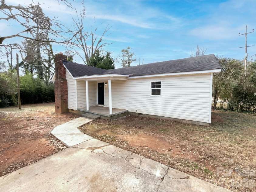 1903 Winget Street, Gastonia, NC 28052.  MLS# CAR4347078, YatesRealty ID 28878. 