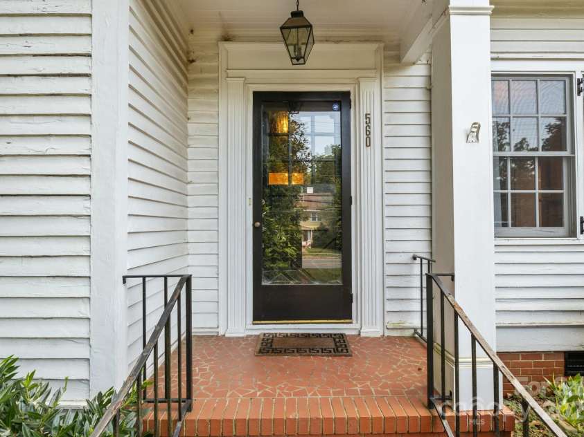 560 Concord Road, Davidson, NC 28036.  MLS# CAR4277127, YatesRealty ID 28878. 