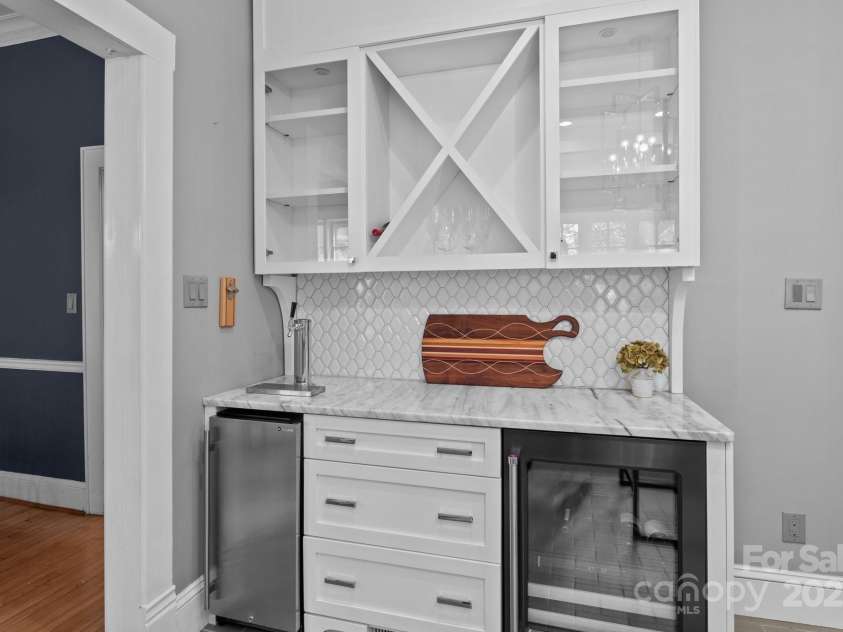 560 Concord Road, Davidson, NC 28036.  MLS# CAR4277127, YatesRealty ID 28878. 