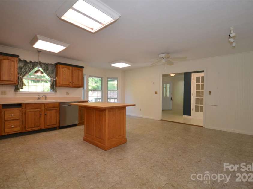 716 hopewell church Road, Boone, NC 28607.  MLS# CAR4284555, YatesRealty ID 28879. 