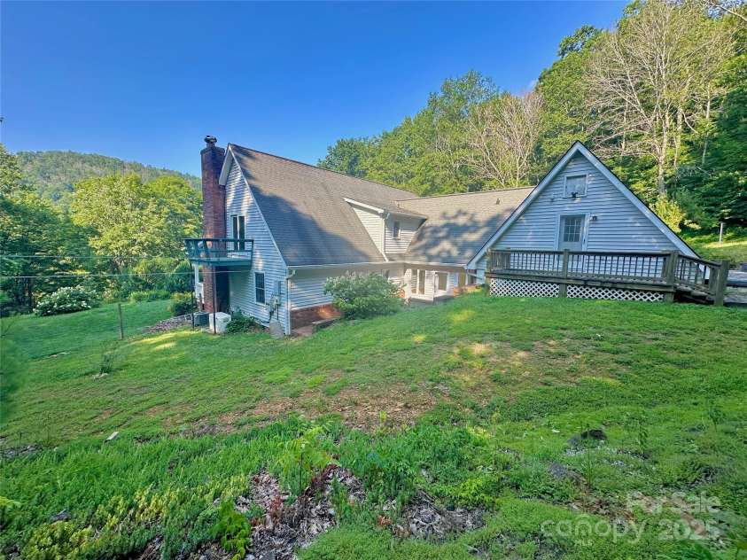 716 hopewell church Road, Boone, NC 28607.  MLS# CAR4284555, YatesRealty ID 28879. 