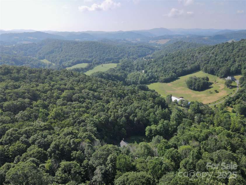 716 hopewell church Road, Boone, NC 28607.  MLS# CAR4284555, YatesRealty ID 28879. 