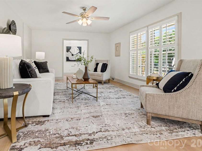 7806 Snowden Lane, Charlotte, NC 28270.  MLS# CAR4376755, YatesRealty ID 28879. 