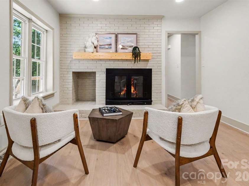 7806 Snowden Lane, Charlotte, NC 28270.  MLS# CAR4376755, YatesRealty ID 28879. 