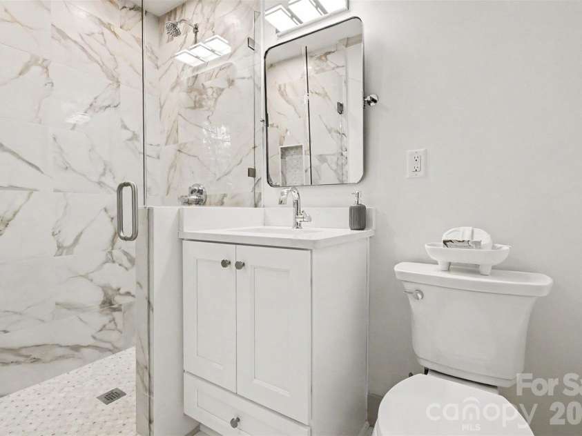7806 Snowden Lane, Charlotte, NC 28270.  MLS# CAR4376755, YatesRealty ID 28879. 
