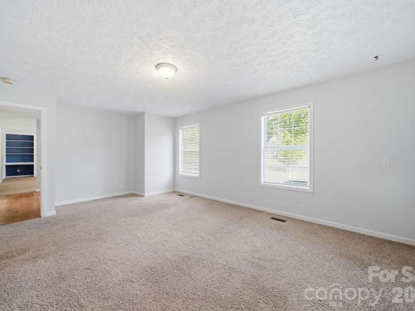 313 Sunrise Circle, Shelby, NC 28150.  MLS# CAR4384681, YatesRealty ID 28880. 