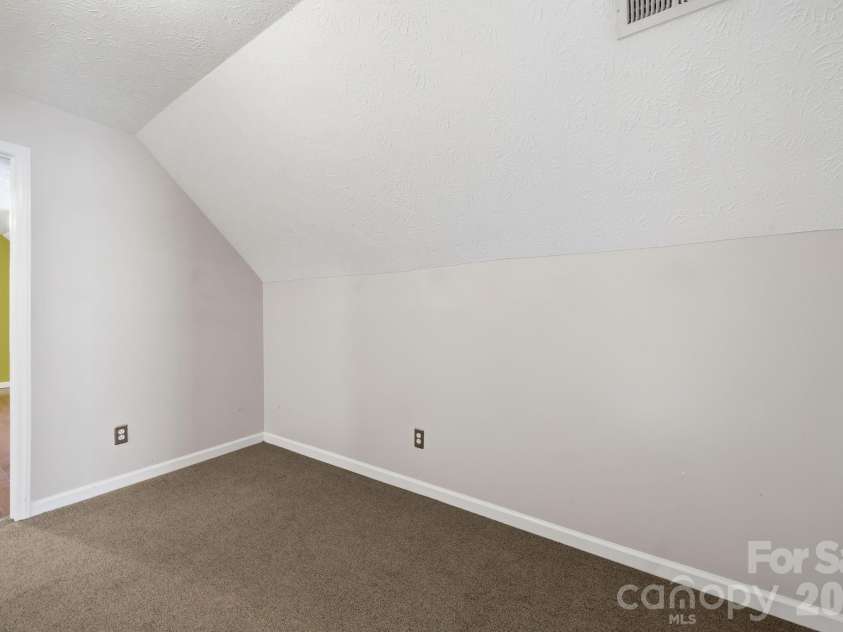 313 Sunrise Circle, Shelby, NC 28150.  MLS# CAR4384681, YatesRealty ID 28880. 