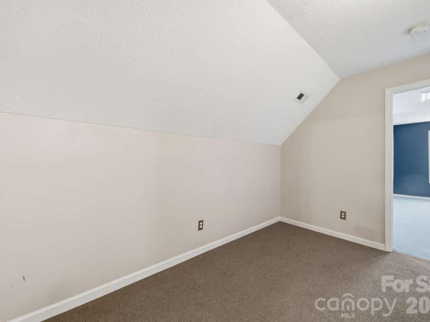 313 Sunrise Circle, Shelby, NC 28150.  MLS# CAR4384681, YatesRealty ID 28880. 