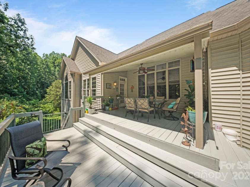 3544 Maple Brook Drive, Denver, NC 28037.  MLS# CAR4277943, YatesRealty ID 28880. 