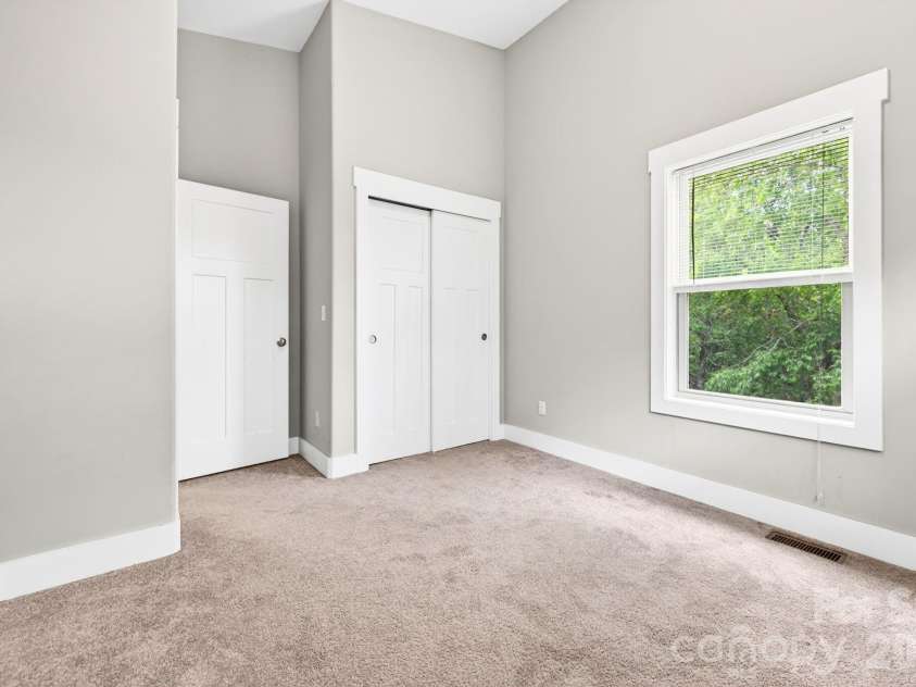181 Glendale Avenue, Asheville, NC 28803.  MLS# CAR4380029, YatesRealty ID 28881. Second Bedroom Closet