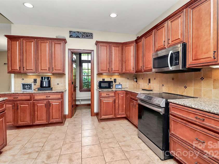 440 Lake Pointe Lane, Salisbury, NC 28146.  MLS# CAR4275185, YatesRealty ID 28882. 