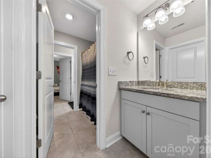 6216 Artigas Drive, Fort Mill, SC 29707.  MLS# CAR4380833, YatesRealty ID 28883. Jack N Jill Bath with Private Vanity Area