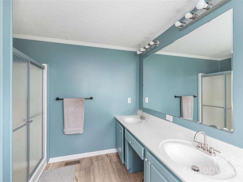38 Hudson Hollow, Horse Shoe, NC 28742.  MLS# CAR4276783, YatesRealty ID 28884. 
