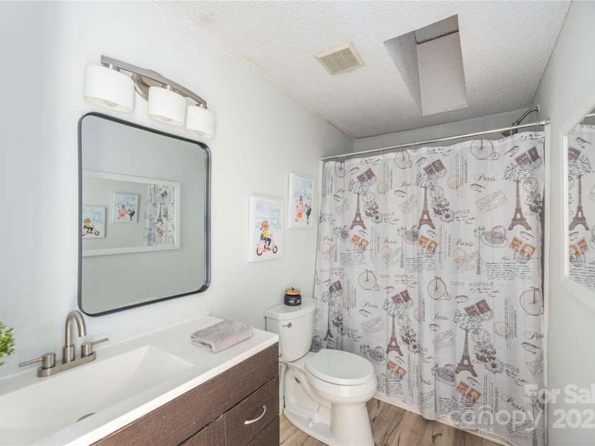 38 Hudson Hollow, Horse Shoe, NC 28742.  MLS# CAR4276783, YatesRealty ID 28884. 