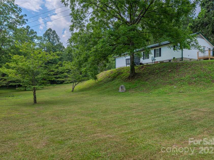 38 Hudson Hollow, Horse Shoe, NC 28742.  MLS# CAR4276783, YatesRealty ID 28884. 