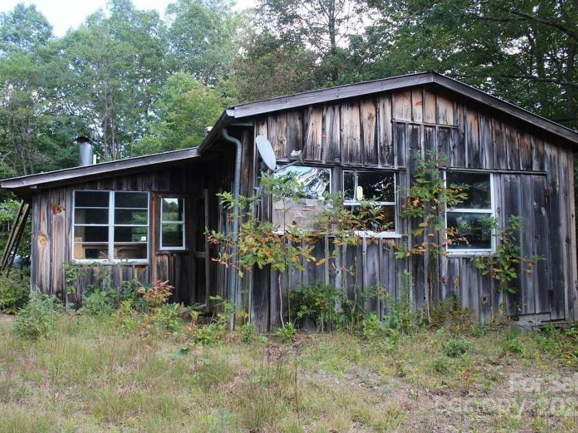 745 Broom Road, Tuckasegee, NC 28783.  MLS# CAR4283868, YatesRealty ID 28886. 