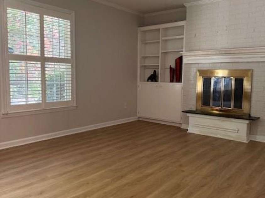 2227 Rexford Road, Charlotte, NC 28211.  MLS# CAR4285579, YatesRealty ID 28887. 