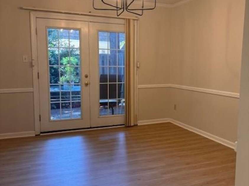 2227 Rexford Road, Charlotte, NC 28211.  MLS# CAR4285579, YatesRealty ID 28887. 