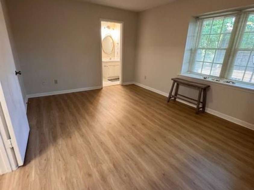 2227 Rexford Road, Charlotte, NC 28211.  MLS# CAR4285579, YatesRealty ID 28887. 