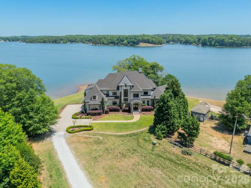5204 Masons Ferry Road, Clover, SC 29710.  MLS# CAR4390360, YatesRealty ID 28887. 