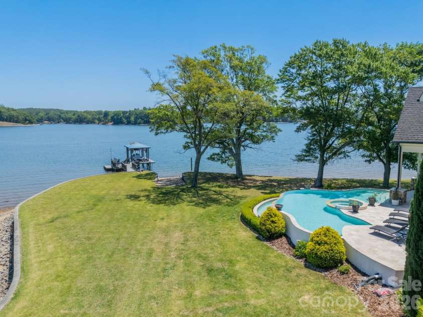 5204 Masons Ferry Road, Clover, SC 29710.  MLS# CAR4390360, YatesRealty ID 28887. 