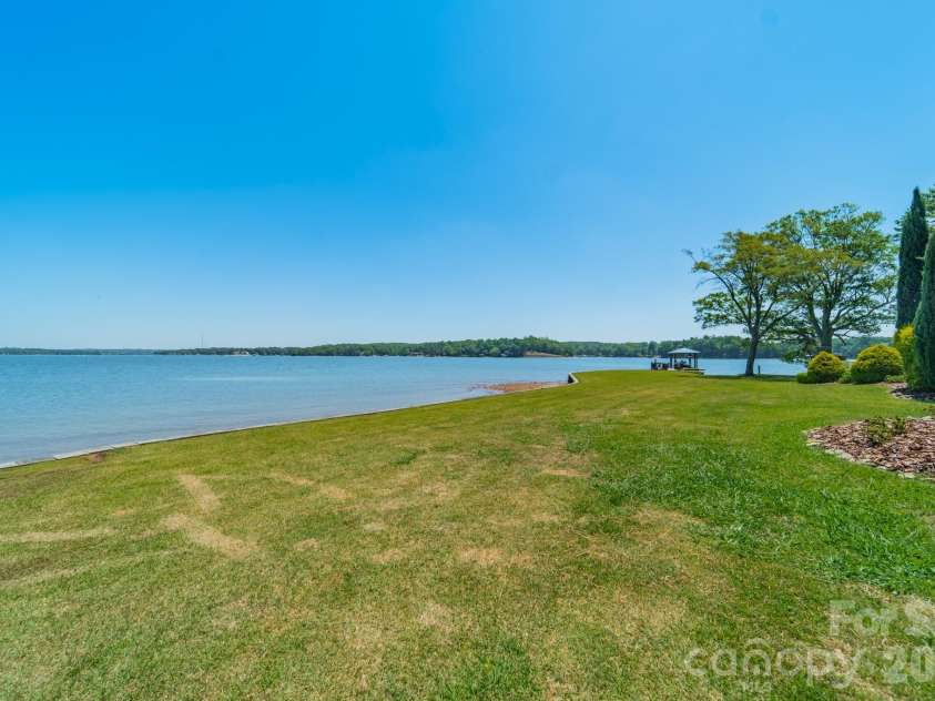 5204 Masons Ferry Road, Clover, SC 29710.  MLS# CAR4390360, YatesRealty ID 28887. 