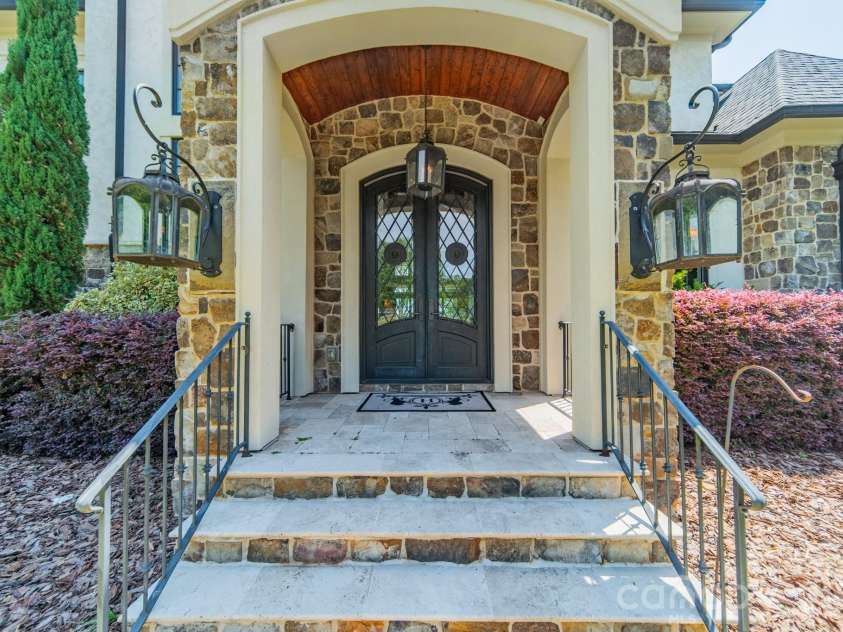 5204 Masons Ferry Road, Clover, SC 29710.  MLS# CAR4390360, YatesRealty ID 28887. 