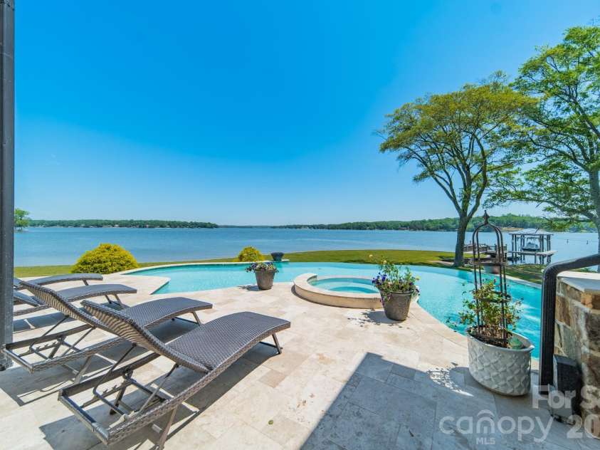 5204 Masons Ferry Road, Clover, SC 29710.  MLS# CAR4390360, YatesRealty ID 28887. 