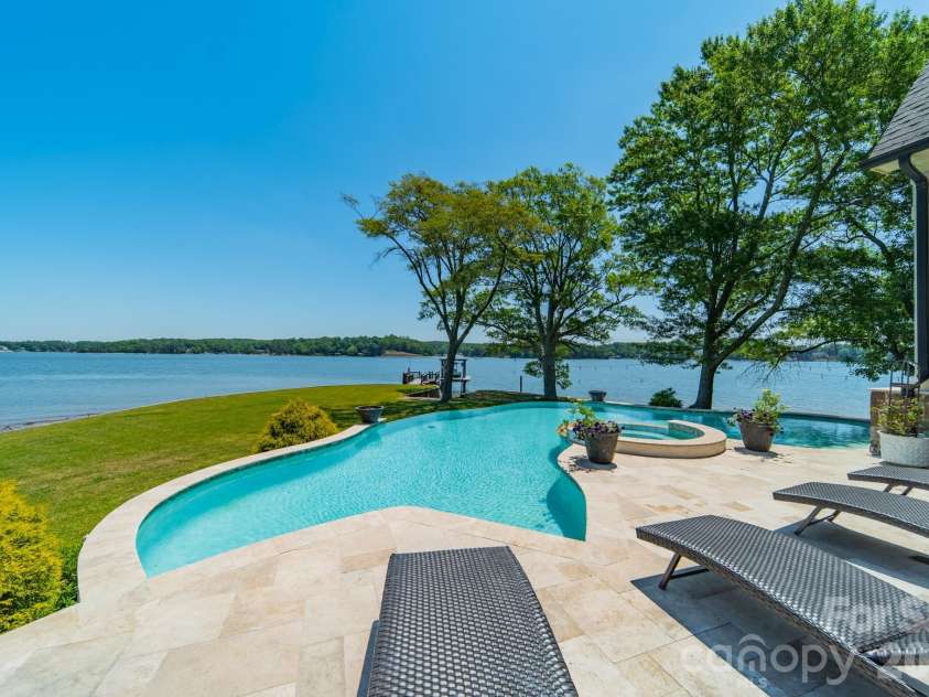 5204 Masons Ferry Road, Clover, SC 29710.  MLS# CAR4390360, YatesRealty ID 28887. 