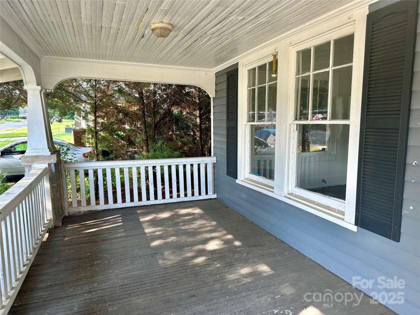 808 Saluda Street, Rock Hill, SC 29730.  MLS# CAR4235529, YatesRealty ID 28890. 