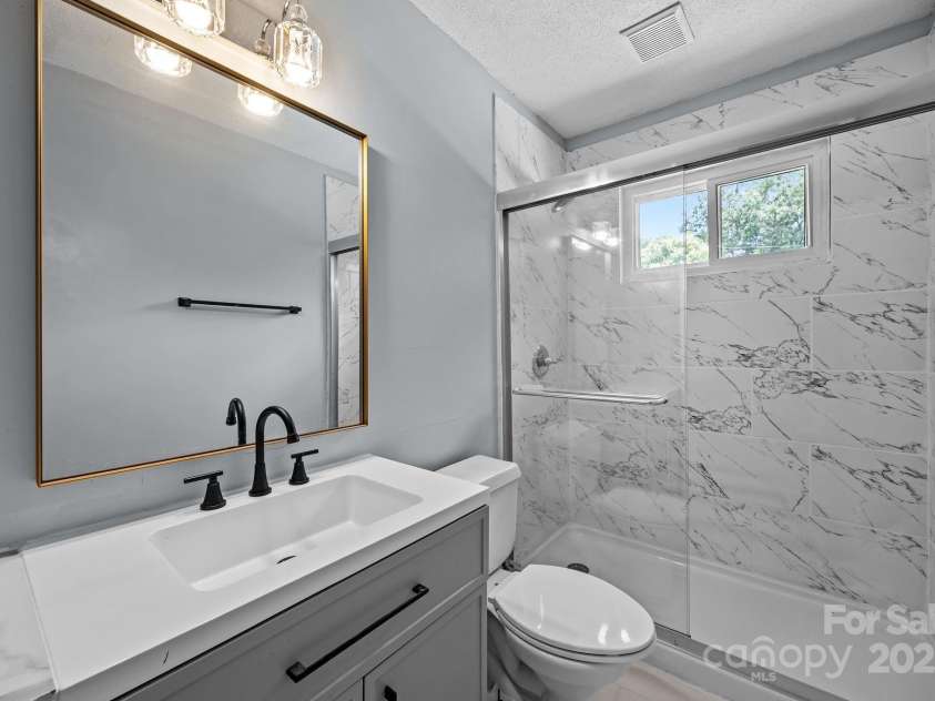 3422 Dublin Road, Charlotte, NC 28208.  MLS# CAR4278580, YatesRealty ID 28891. 