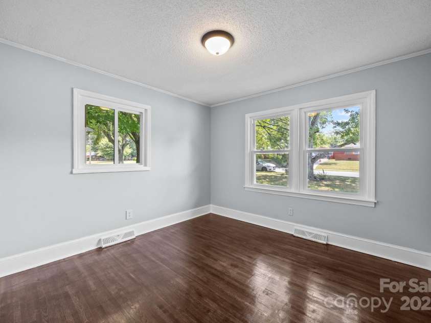 3422 Dublin Road, Charlotte, NC 28208.  MLS# CAR4278580, YatesRealty ID 28891. 