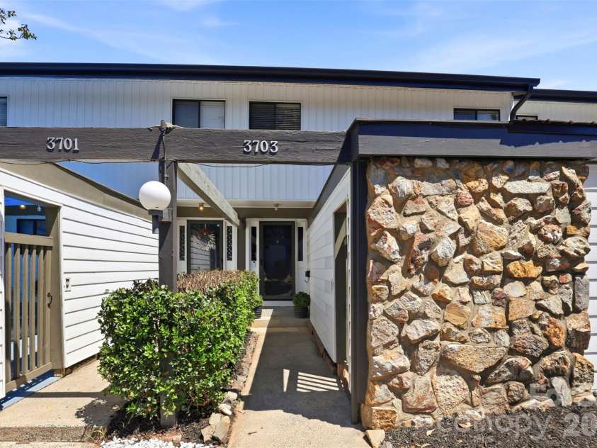 3703 Winding Creek Lane, Charlotte, NC 28226.  MLS# CAR4383031, YatesRealty ID 28891. 