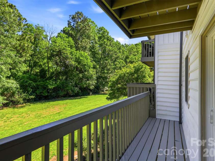 3703 Winding Creek Lane, Charlotte, NC 28226.  MLS# CAR4383031, YatesRealty ID 28891. 