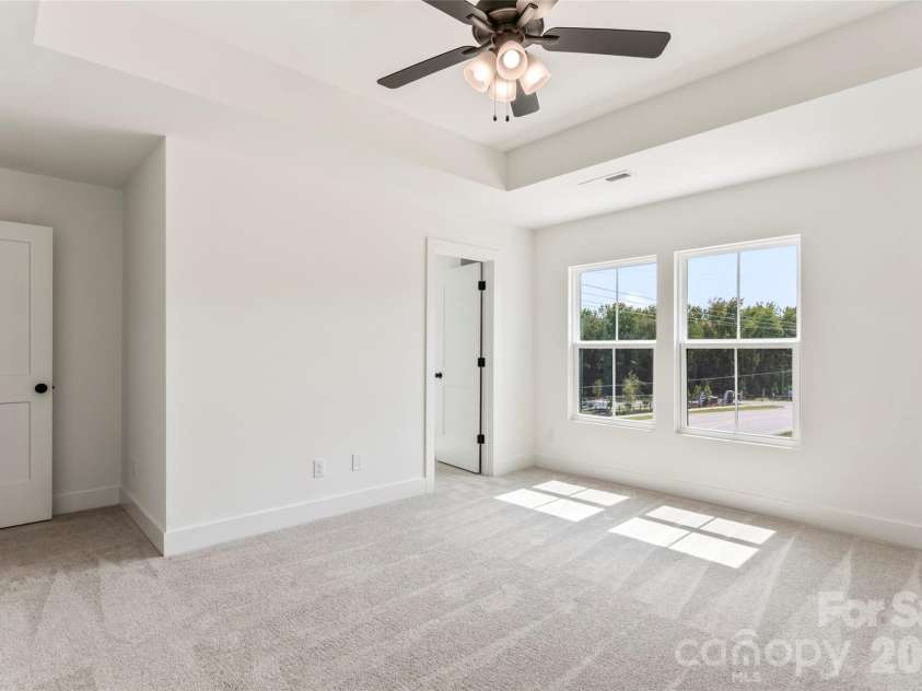 422 Bogue Drive, Fort Mill, SC 29708.  MLS# CAR4388722, YatesRealty ID 28893. 