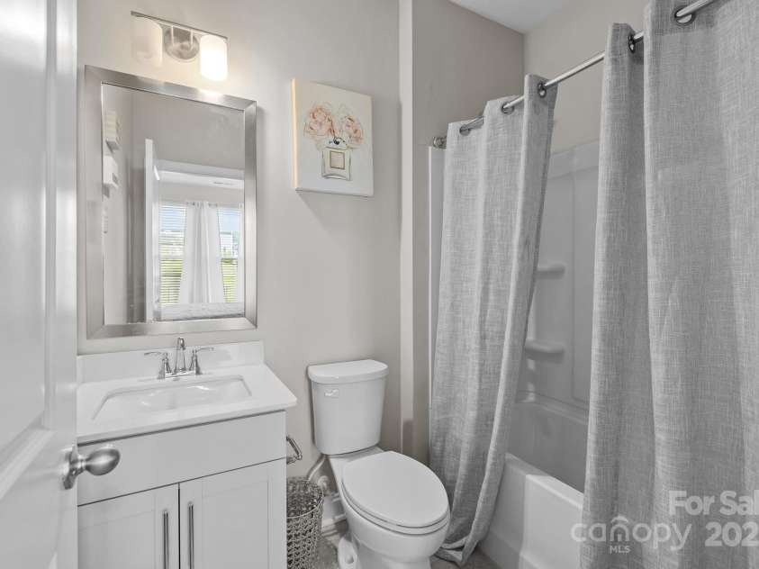 241 Boxelder Road, Clover, SC 29710.  MLS# CAR4273522, YatesRealty ID 28894. First Flr Bath