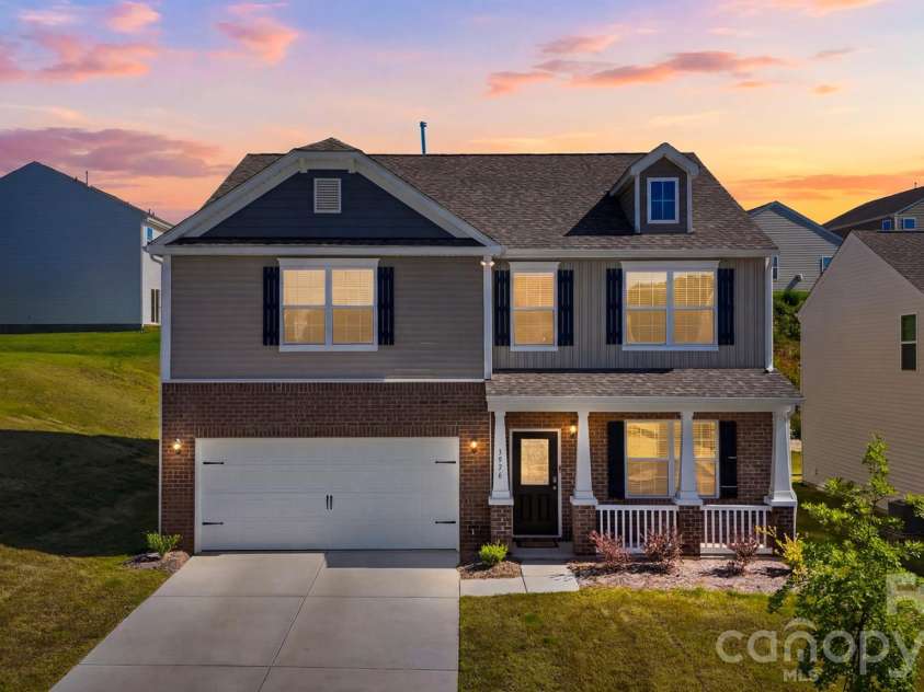 3976 Ashton Drive, Conover, NC 28613.  MLS# CAR4385332, YatesRealty ID 28895. 