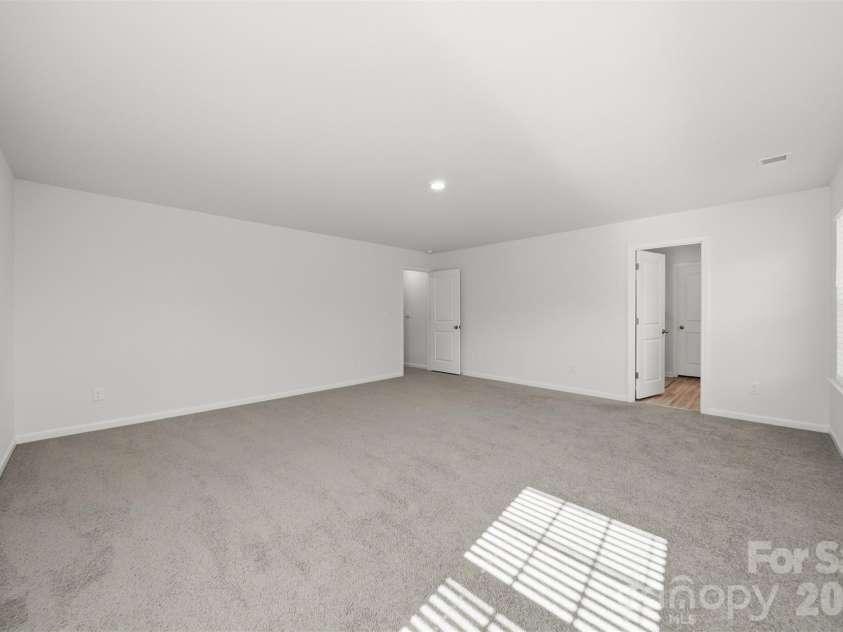 3976 Ashton Drive, Conover, NC 28613.  MLS# CAR4385332, YatesRealty ID 28895. 