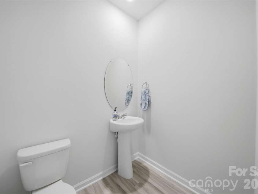 3976 Ashton Drive, Conover, NC 28613.  MLS# CAR4385332, YatesRealty ID 28895. 