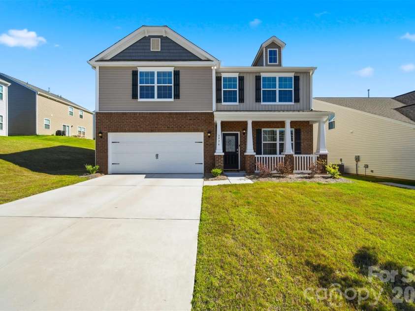 3976 Ashton Drive, Conover, NC 28613.  MLS# CAR4385332, YatesRealty ID 28895. 