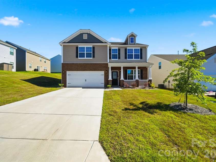 3976 Ashton Drive, Conover, NC 28613.  MLS# CAR4385332, YatesRealty ID 28895. 