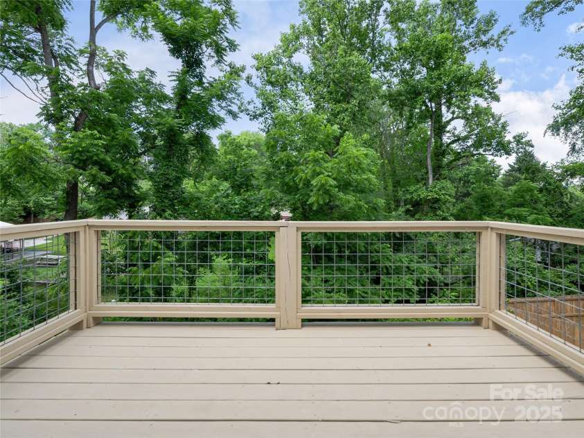 108 Le-An-Hurst Road, Asheville, NC 28803.  MLS# CAR4266412, YatesRealty ID 28896. 