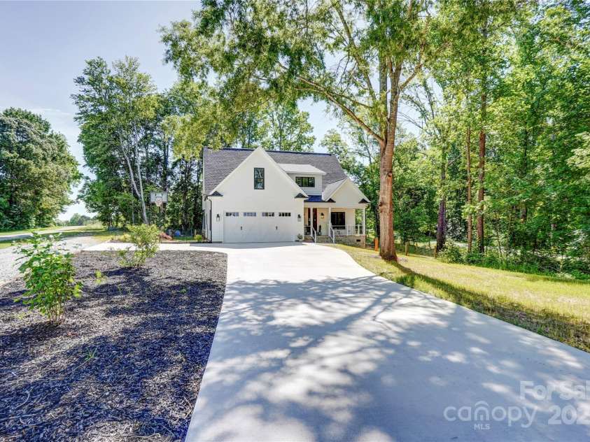 1030 Little Cowgirl Lane, Cleveland, NC 27013.  MLS# CAR4250439, YatesRealty ID 28897. 