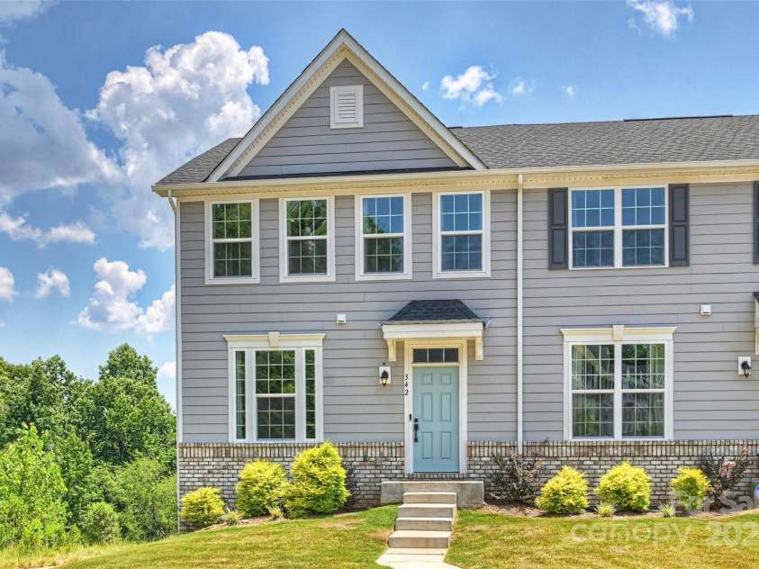 342 Cramerton Mills Parkway, Cramerton, NC 28032.  MLS# CAR4279503, YatesRealty ID 28898. 342 Cramerton Mill Parkway